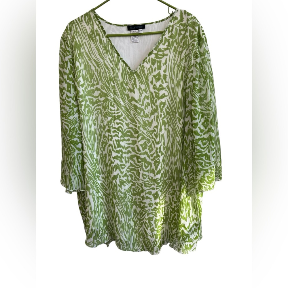 Ulla Popken 24/26 Green Animal Print Relaxed‎ Fit Blouse Asymmetrical